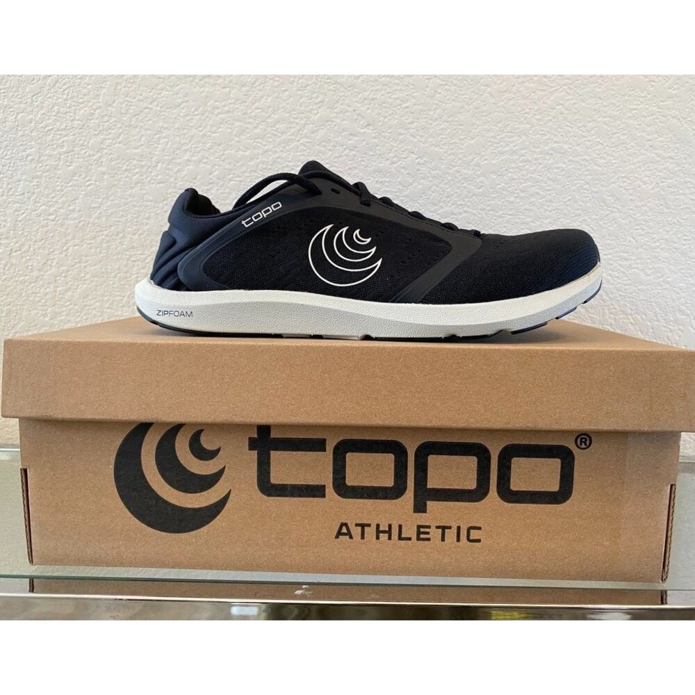 Topo Athletic ST-5 Womens 7 Black Road Running Minimalist 0 Drop Shoes